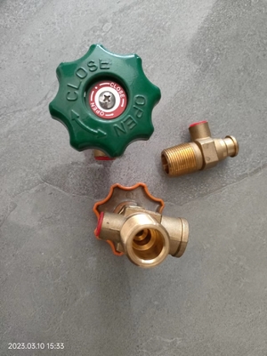 Mua Van tự đóng LPG bằng đồng thau để nạp lại xi lanh khí LPG online manufacture